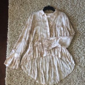 Lauren Conrad high-low button up shirt